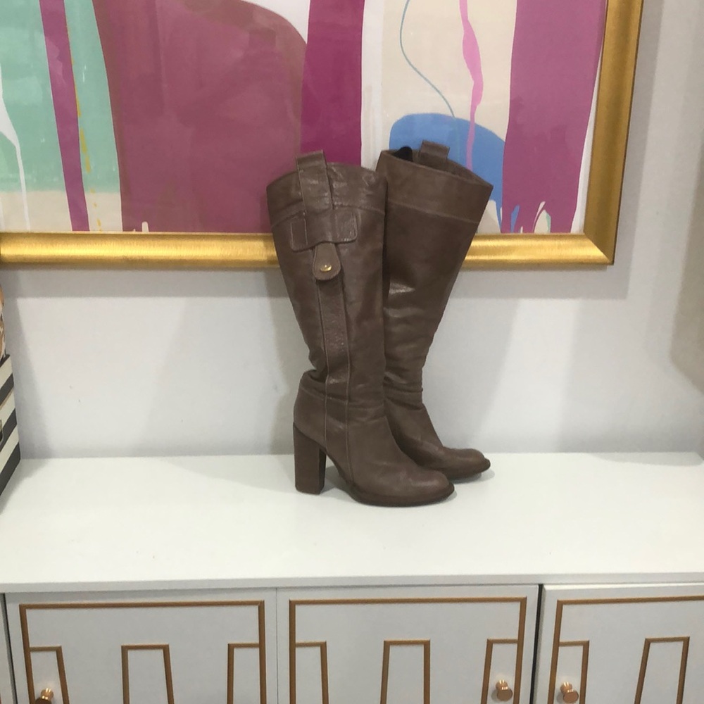 Chloe beige-gray boots
